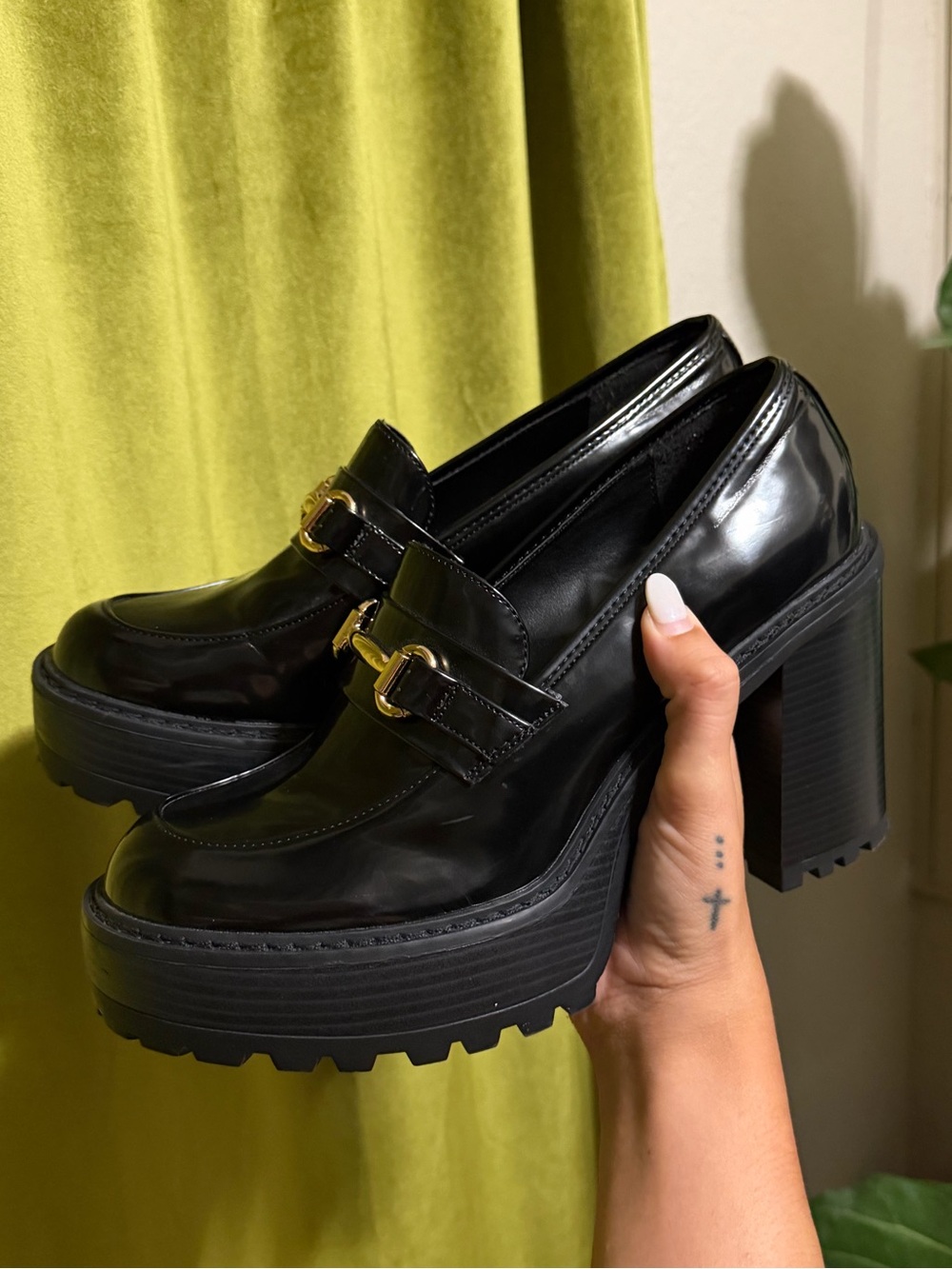 Madden Girl Black Patent Platform Heel Sole Loafers W/Gold Women’s Size 11